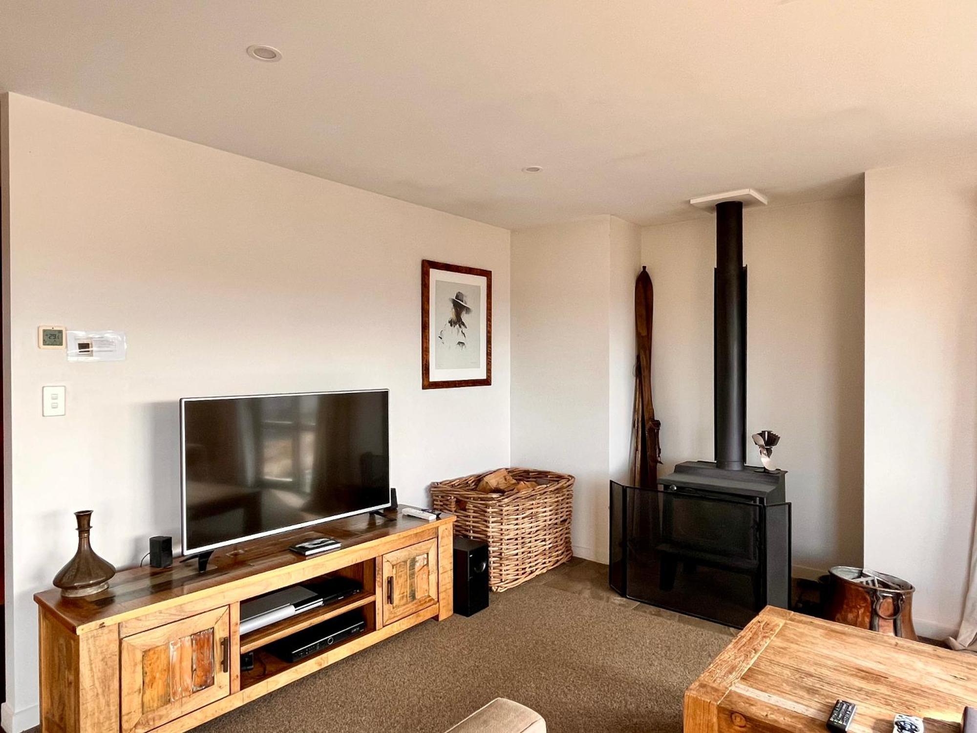 Number 8 - Tekapo Holiday home